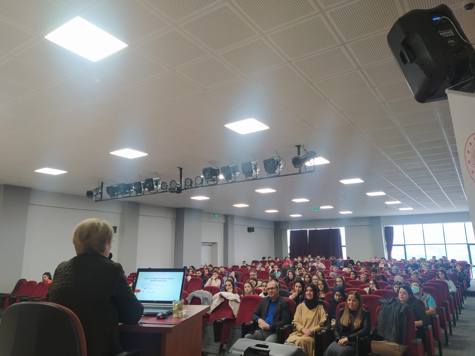 PAÜ Kale MYO Ögrencilerimize "Toplumsal Cinsiyet Eşitliği, Flört Siddeti" ve "Evlilik Öncesi Eğitim konulu egitimler verilmiştir