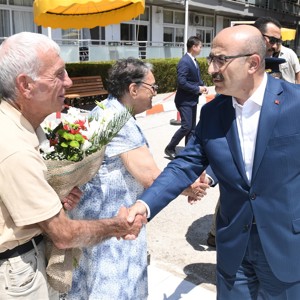 Valimiz Mahmut Demirtaş, Değerli Büyüklerimiz ile Çocuklarımızın Kurban Bayramı’nı Kutladı - fotoğraf 1