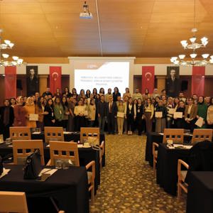 Koruyucu Aile Hizmetinde Görevli Personele Yönelik Hizmet İçi Eğitim Programı Gerçekleştirildi. - fotoğraf 9