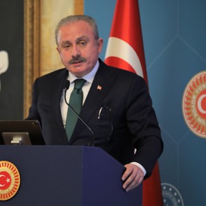 TBMM Başkanı Mustafa Şentop ve Bakanımız Derya Yanık Uluslararası Yaşlı Refahı Çalıştayı’na Katıldı - fotoğraf 1