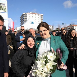 Bakanımız Derya Yanık Altındağ Belediyesi Engelsiz Yaşam Merkezi Temel Atma Töreni'ne Katıldı - fotoğraf 3
