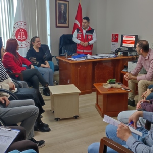 Kadına Yönelik Şiddetle Mücadele IV. Ulusal Eylem Planı Doğrultusunda Adli Destek ve Mağdur Hizmetleri Müdürlüğü İşbirliğinde “Aile İçi Şiddet Farkındalık Semineri” düzenlendi. - fotoğraf 2