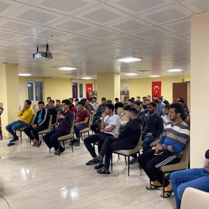 Mustafa Kemal Üniversitesinde öğrenim gören öğrencilere  “Evlilik Öncesi Eğitim” konulu seminer verildi. - fotoğraf 6
