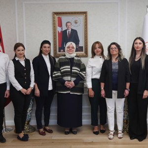 Bakan Selçuk, Bakanlık Personeliyle Bayramlaştı - fotoğraf 28