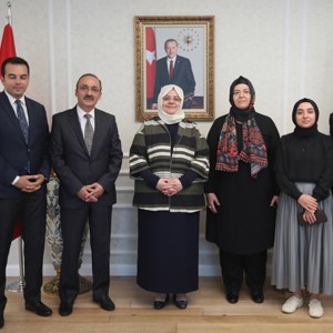 Bakan Selçuk, Bakanlık Personeliyle Bayramlaştı - fotoğraf 25
