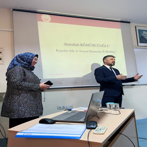 İl Müdürümüz Abdullah KÖMÜRCÜOĞLU Kadın Akademisi’nde Eğitim Verdi - fotoğraf 1