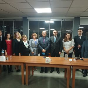 Sosyal Hizmet Merkezi Müdürümüz Sevim Hocaoğlu'na Veda Yemeği Düzenlendi - fotoğraf 1