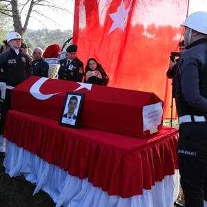 Şehidimiz Ekrem Uyar'ı baba ocağı Çine'de dualarla son yolculuğuna uğurladık - fotoğraf 3