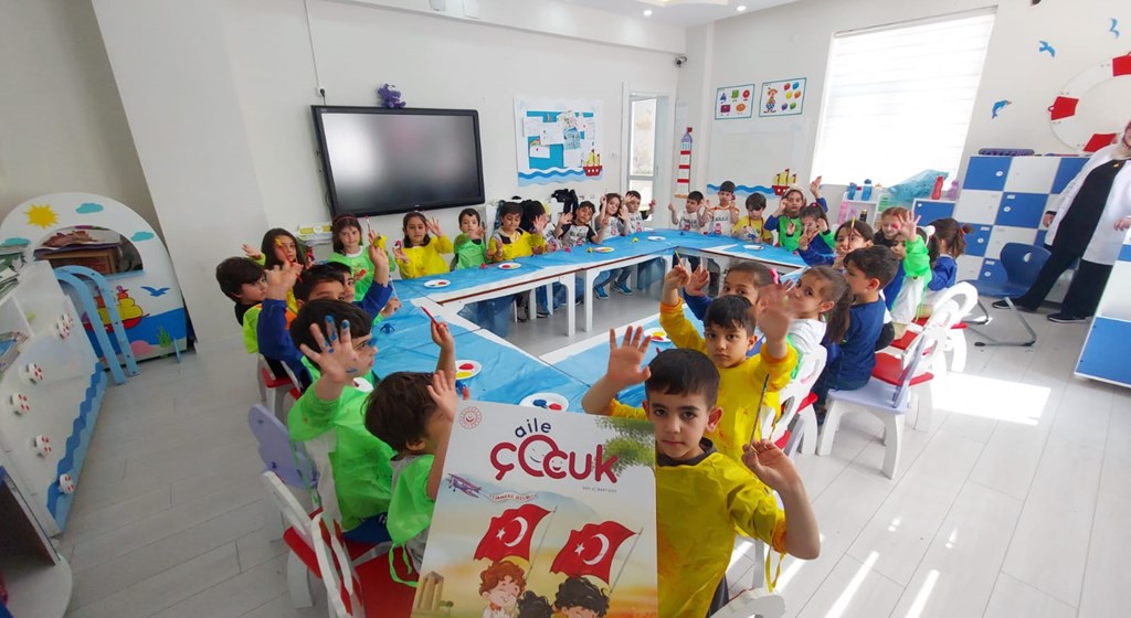 Aile ve Sosyal Hizmetler Bakanlığından "Aile Çocuk" Dergisi