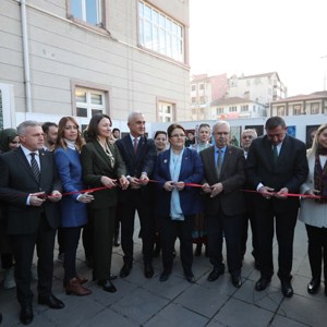 Aile ve Sosyal Hizmetler Bakanımız Derya Yanık Kastamonu’da “Geçmişten Günümüze Türk Kadını" Resim Sergisi ve Panelinin Açılışını Gerçekleştirdi - fotoğraf 1