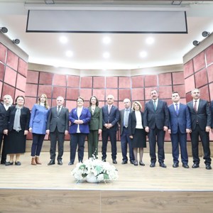 Aile ve Sosyal Hizmetler Bakanımız Derya Yanık Kastamonu’da “Geçmişten Günümüze Türk Kadını" Resim Sergisi ve Panelinin Açılışını Gerçekleştirdi - fotoğraf 4