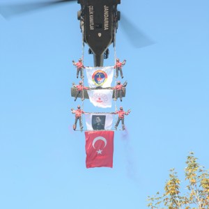 Bakanımız Derya Yanık Osmaniye'nin Kurtuluş Yıl Dönümünü Kutlama Töreni'ne Katıldı - fotoğraf 7