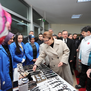 Bakanımız Derya Yanık Sarıkamış’ta ADEM Açılışını Yaptı - fotoğraf 2
