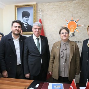 Bakanımız Derya Yanık Osmaniye'nin Kurtuluş Yıl Dönümünü Kutlama Töreni'ne Katıldı - fotoğraf 3