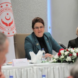 Aile ve Sosyal Hizmetler Bakanımız Derya Yanık, Basın Kuruluşlarının Ankara Temsilcileriyle Bir Araya Geldi - fotoğraf 2