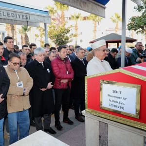 Hatay Şehidini, Dualar Eşliğinde Son Yolculuğuna Uğurladı - fotoğraf 3