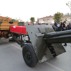 Hatay Şehidini, Dualar Eşliğinde Son Yolculuğuna Uğurladı - fotoğraf 9