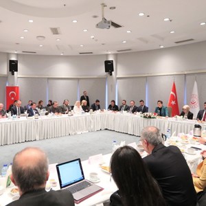 Aile ve Sosyal Hizmetler Bakanımız Derya Yanık, Basın Kuruluşlarının Ankara Temsilcileriyle Bir Araya Geldi - fotoğraf 3