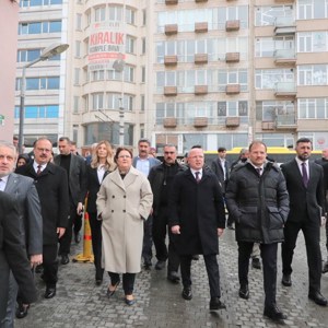 Bakanımız Derya Yanık Bursa’da 2023’e Doğru Şehir Buluşmaları Toplantısına Katıldı - fotoğraf 1