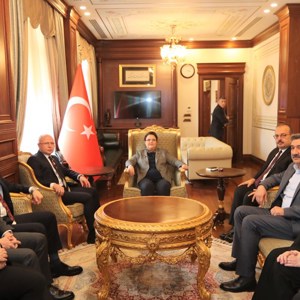 Bakanımız Derya Yanık Bursa’da 2023’e Doğru Şehir Buluşmaları Toplantısına Katıldı - fotoğraf 11