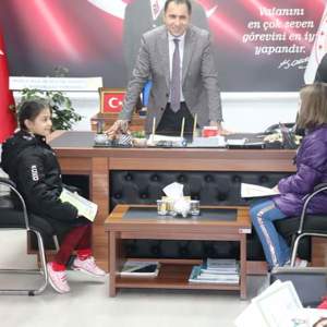 Koruma ve Bakım Altında Bulunan Çocuklarımızın Karne Sevinci - fotoğraf 1