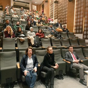 Deprem sonrası Adana’dan dönen ilk psikososyal destek ekibimiz ile toplantı gerçekleştirildi. - fotoğraf 3