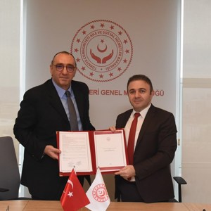 Bakanlık Himayesindeki Çocukların 1 Yıllık Giyim İhtiyacını DeFacto Karşılayacak - fotoğraf 1