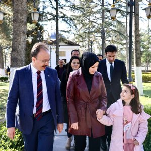 Ertuğrul Gazi Türbesine Ziyaret Gerçekleştirildi - fotoğraf 5