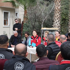Aile ve Sosyal Hizmetler Bakanımız Derya Yanık Hatay'da Depremzedeleri Ziyaret Etti - fotoğraf 14