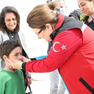 Aile ve Sosyal Hizmetler Bakanımız Derya Yanık Hatay'da Depremzedeleri Ziyaret Etti - fotoğraf 18