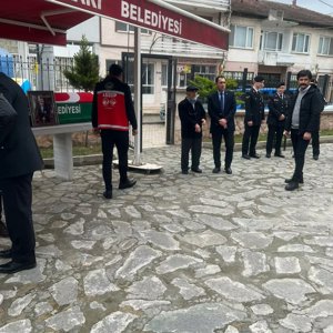 İl Müdürümüz İlkay TÜRKOĞLU, Kore Gazisi Müfit ŞEN'in Cenaze Törenine Katıldı - fotoğraf 3