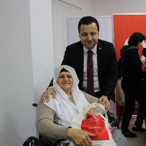 DEPREMDEN ETKİLENEN VATANDAŞLARIMIZIN YANINDA OLMAYA DEVAM EDİYORUZ - fotoğraf 1
