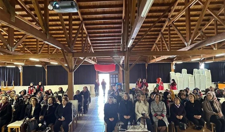 8 Mart Dünya Kadınlar Günü nedeniyle Kastamonu' da konaklayan depremzede kadınlarımıza etkinlik düzenlendi.