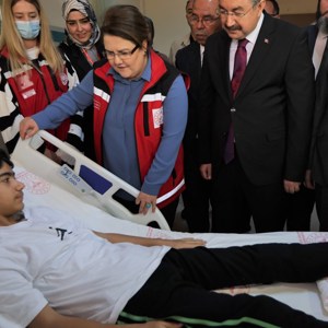 Aile ve Sosyal Hizmetler Bakanımız Derya Yanık Osmaniye'de Ziyaretlerde Bulundu - fotoğraf 11