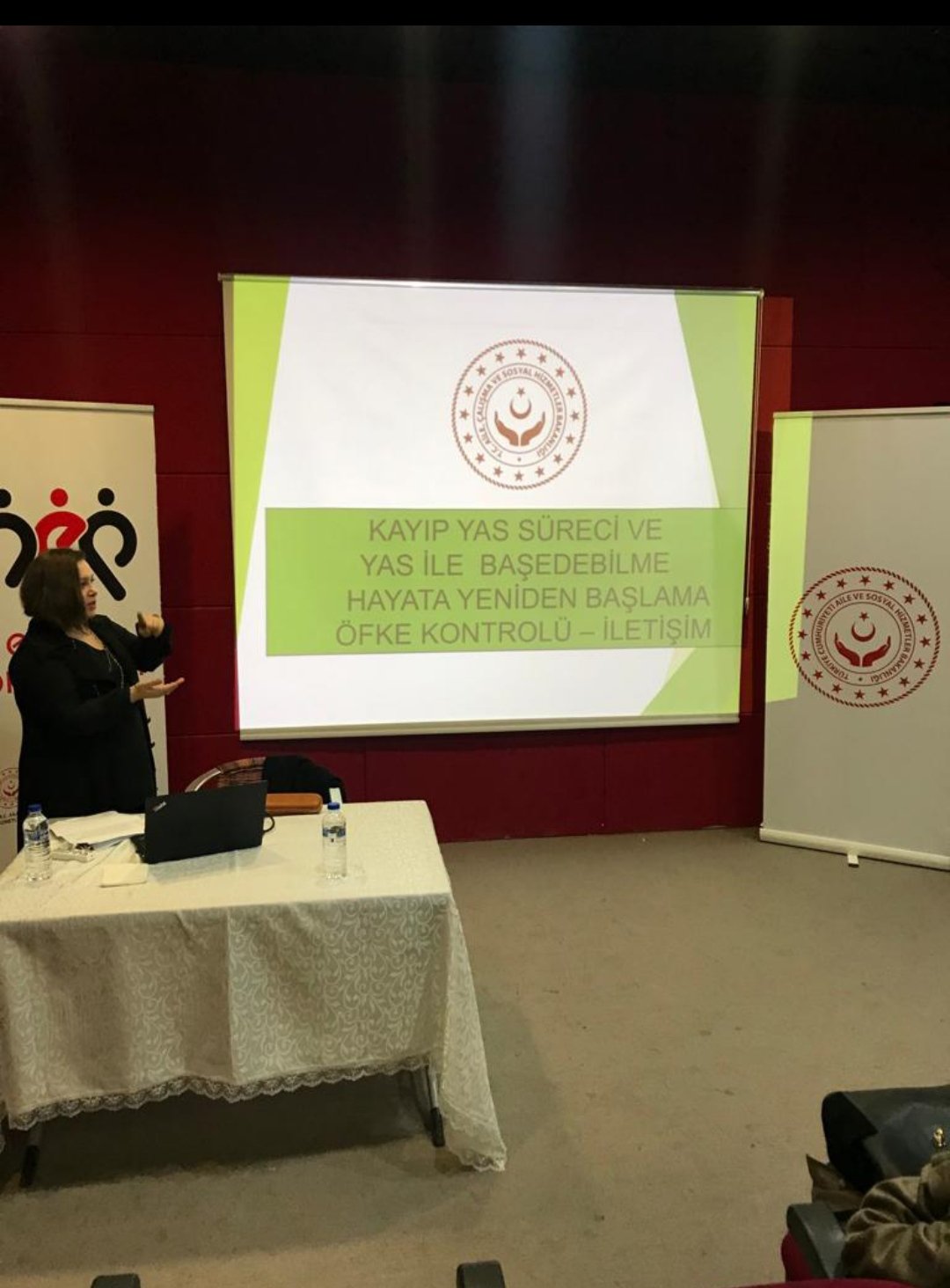 Depremden etkilenen KYK'da misafir edilen vatandaşlarımıza "Kayıp Yas Süreci ve Yas İle Başedebilme" konuları eğitimi #YenişehirSHM tarafından verildi..