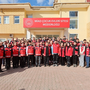 Bakanımız Derya Yanık Malatya’da Depremzedeleri Ziyaret Etti - fotoğraf 22