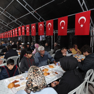Bakanımız Derya Yanık Osmaniye'de İftar Programına Katıldı - fotoğraf 3