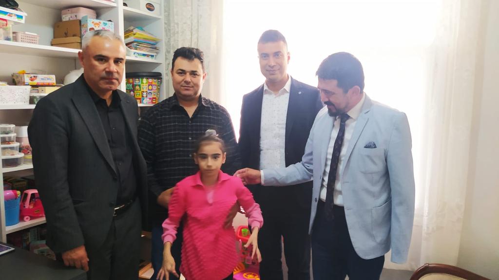 #2NisanDünyaOtizmFarkındalıkGünü'nde özel çocuklarımızı ziyaret ettik.  📍Tarsus   #OtizminFarkındayız #ÇözümdeBirAradayız 