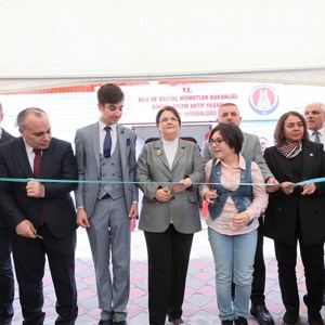 Bakanımız Derya Yanık Otizm Spektrum Bozukluğu Olan Bireylere Yönelik 2. Ulusal Eylem Planı'nı Açıkladı - fotoğraf 1