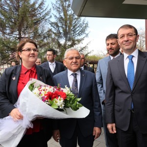 Bakanımız Derya Yanık Kayseri’de Engelsiz Yaşam Bakım Rehabilitasyon ve Aile Danışma Merkezi’nin Açılışını Yaptı - fotoğraf 5