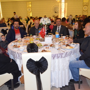 Şehit Yakınları ve Gazilerimizle Birlikte İftar Yaptık  - fotoğraf 13