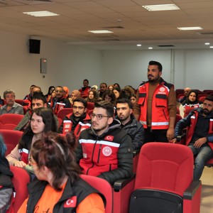 Bakanımız Derya Yanık Kahramanmaraş'ta Depremzedelerle İftarda Bir Araya Geldi - fotoğraf 12