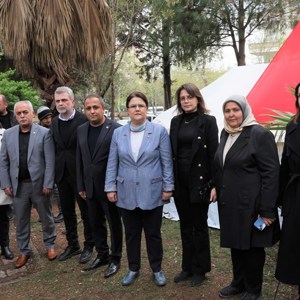 Bakanımız Derya Yanık Kahramanmaraş'ta Depremzedelerle İftarda Bir Araya Geldi - fotoğraf 21