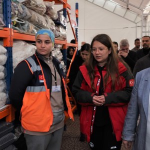 Bakanımız Derya Yanık Kahramanmaraş'ta Depremzedelerle İftarda Bir Araya Geldi - fotoğraf 18