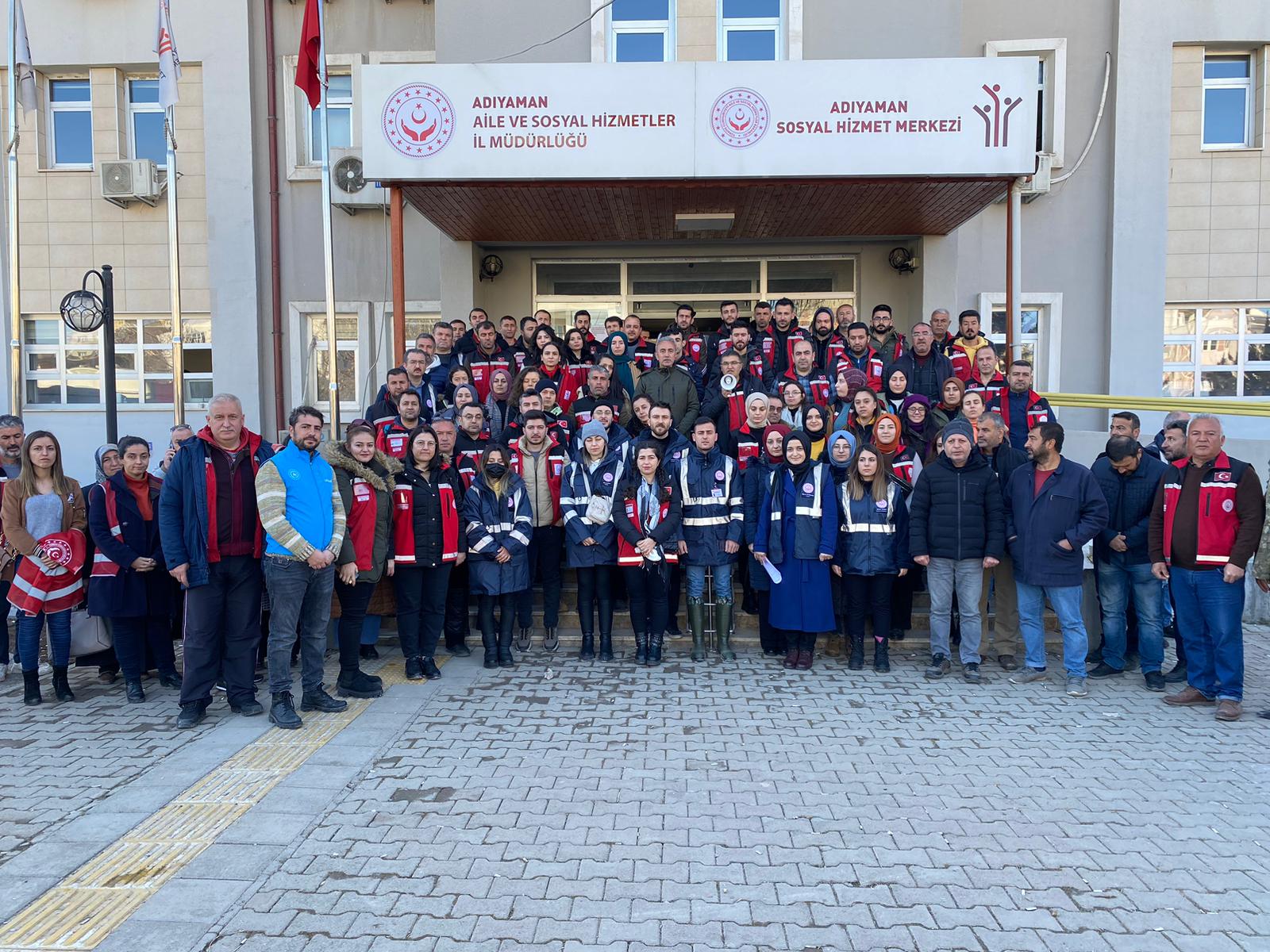 Biz Büyük Bir Aileyiz