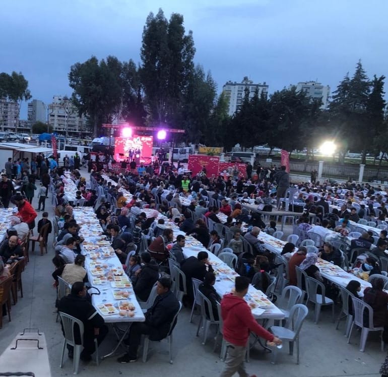 Ramazan ayının feyzini ve bereketini yaşadığımız bu güzel akşamda Roman vatandaşlarımızla iftar programında bir araya geldik. 