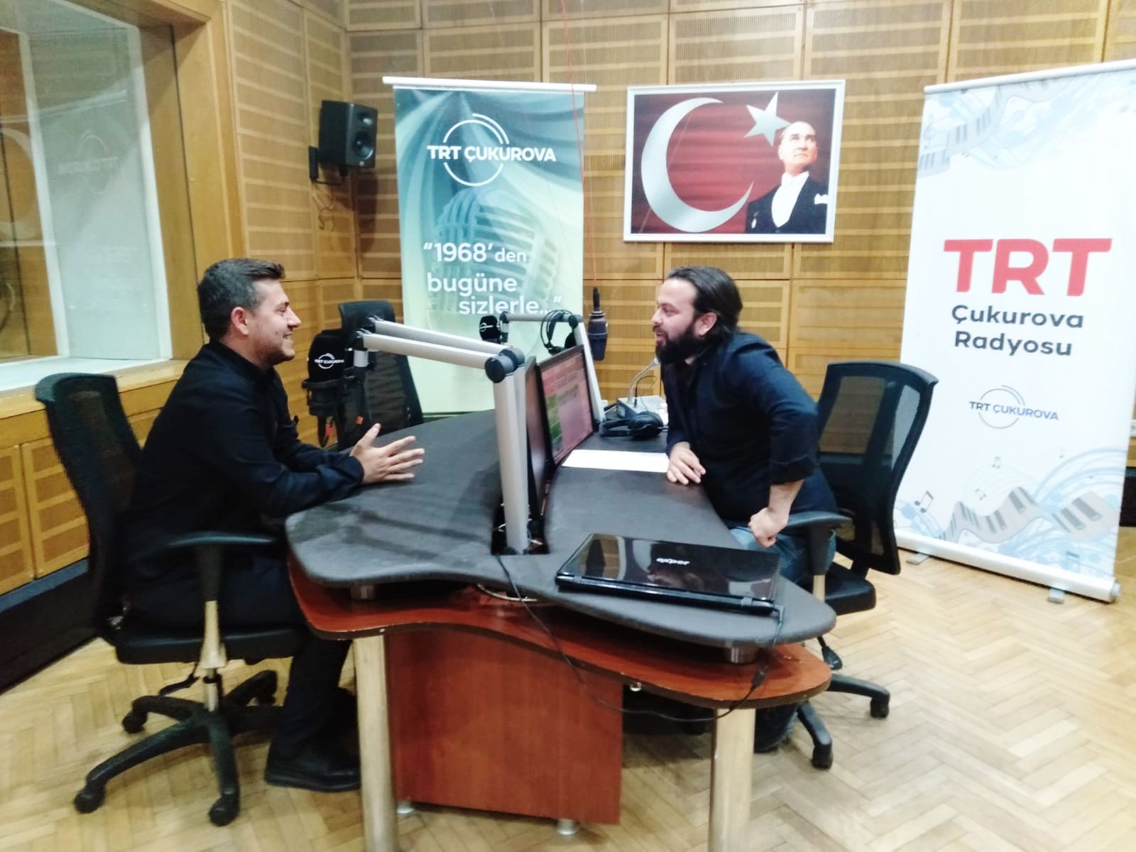 TRT Çukurova Radyosu Genç Yaşam Programında"Afet Sonrası Psikolojik Etkiler ve  Sınav Sürecinde Çocuklara Etkisi" üzerine konuştuk, Bakanlığımızın koordinasyonunda il müdürlüğümüzün psikososyal destek çalışmalarını anlattık. 