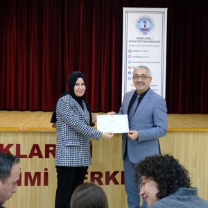 Kurum ve kuruluşlarında çalışan personele yönelik olarak verilen Türk İşaret Dili Eğitimi sertifika programı düzenlenmiştir. - fotoğraf 2
