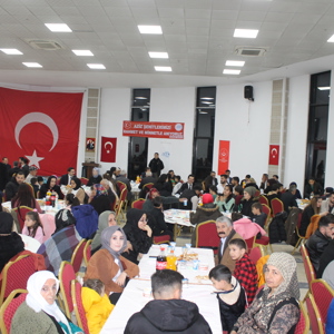 Şehit Aileleri, Gazi ve Gazi Aileleri Onuruna İftar Programı Düzenlendi - fotoğraf 5