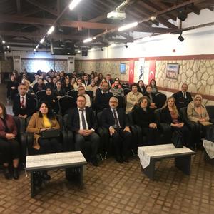Dünya Otizm Farkındalık Günü etkinlikleri kapsamında Dr.Öğretim Üyesi Cansın CEYLAN’ ın konuşmacı olduğu "Her Yönü İle Otizm" konulu konferans düzenlenmiştir. - fotoğraf 2